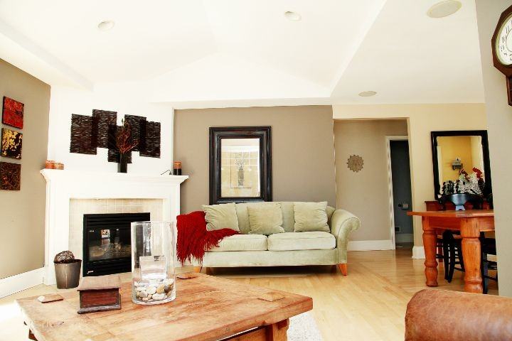 18717 NE 24th St - Photo 2 of 17