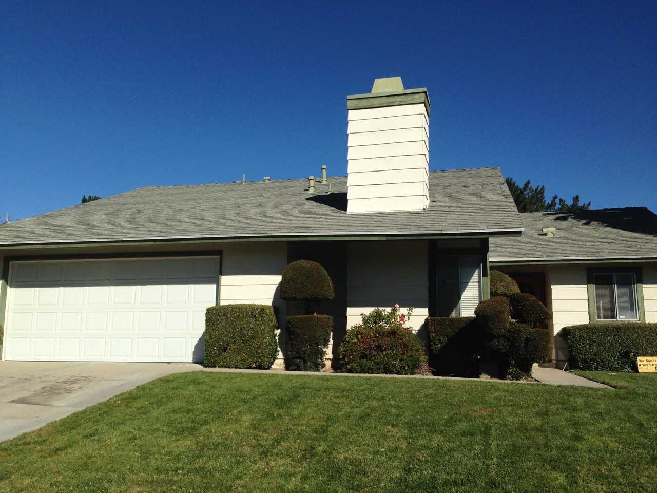 1498 Creekside Dr - Photo 2 of 3