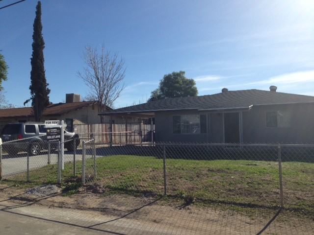 26405 Temple St - Photo 2 of 4