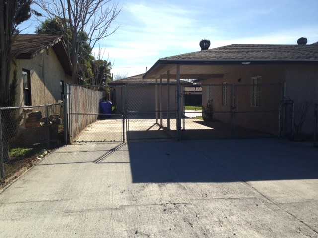26405 Temple St - Photo 3 of 4