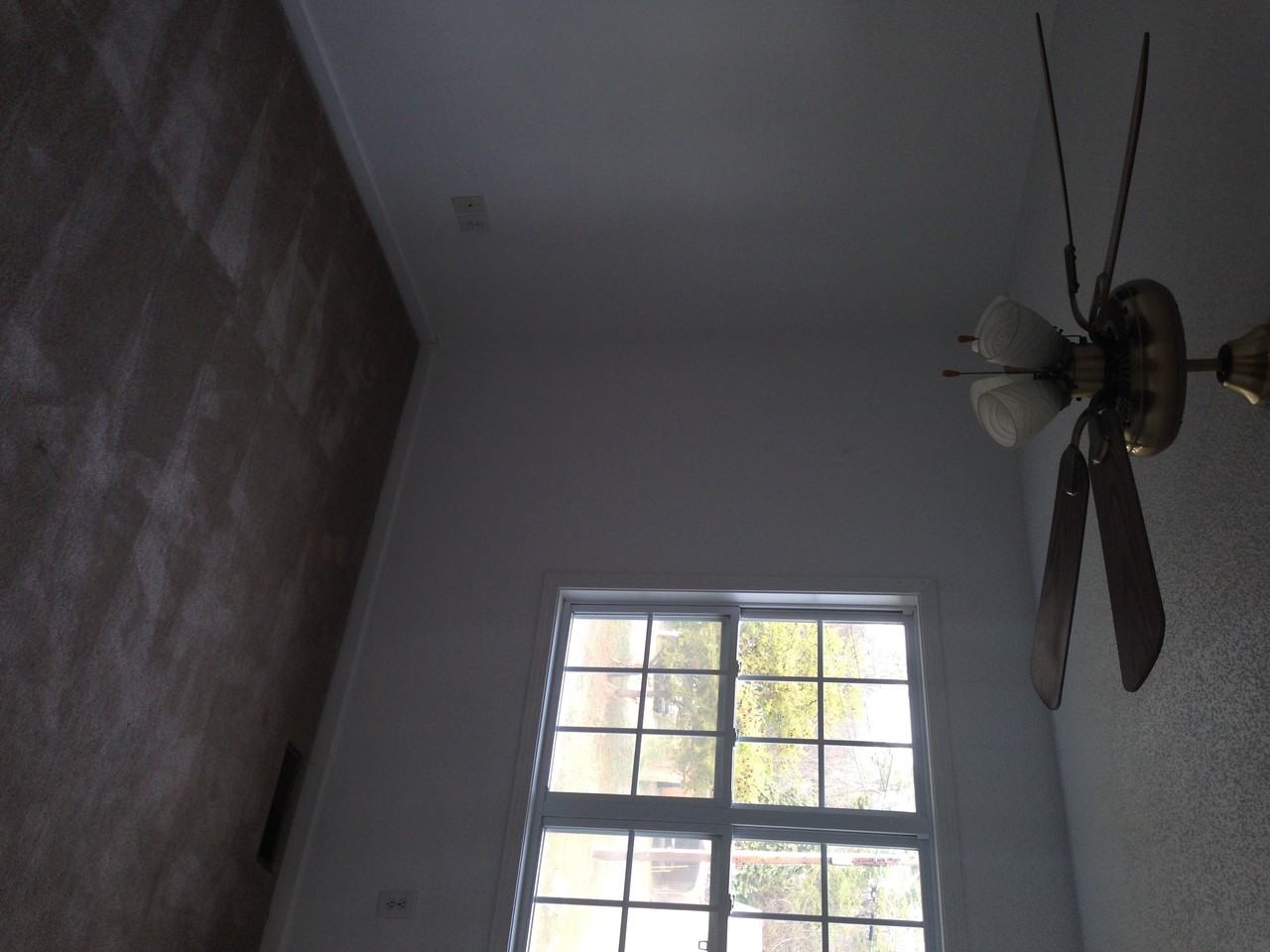 64 Jennifer Ln - Photo 3 of 9