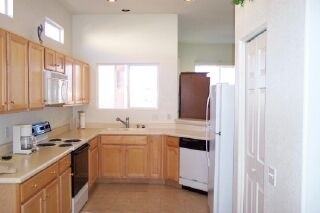 13064 N Desert Flora Ln - Photo 3 of 18