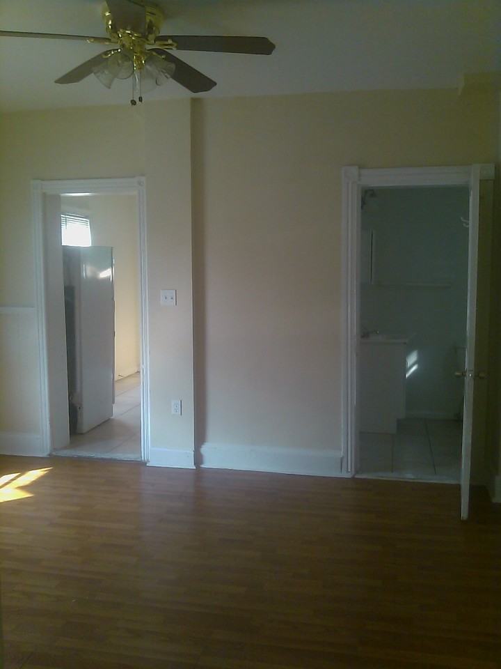 801 E 22nd St - Photo 2 of 7