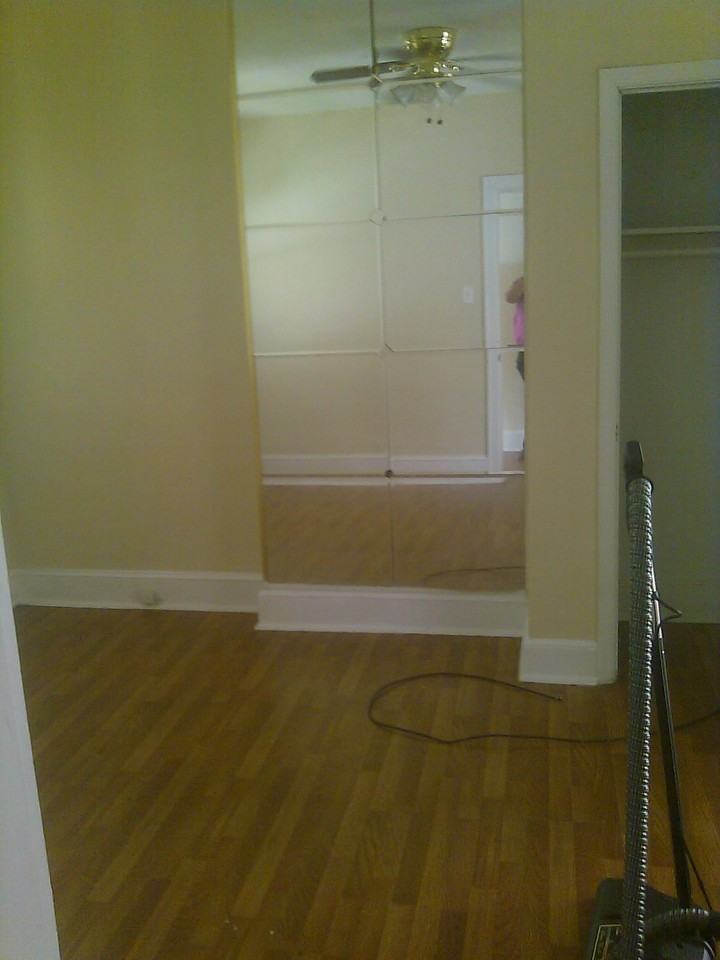 801 E 22nd St - Photo 3 of 7