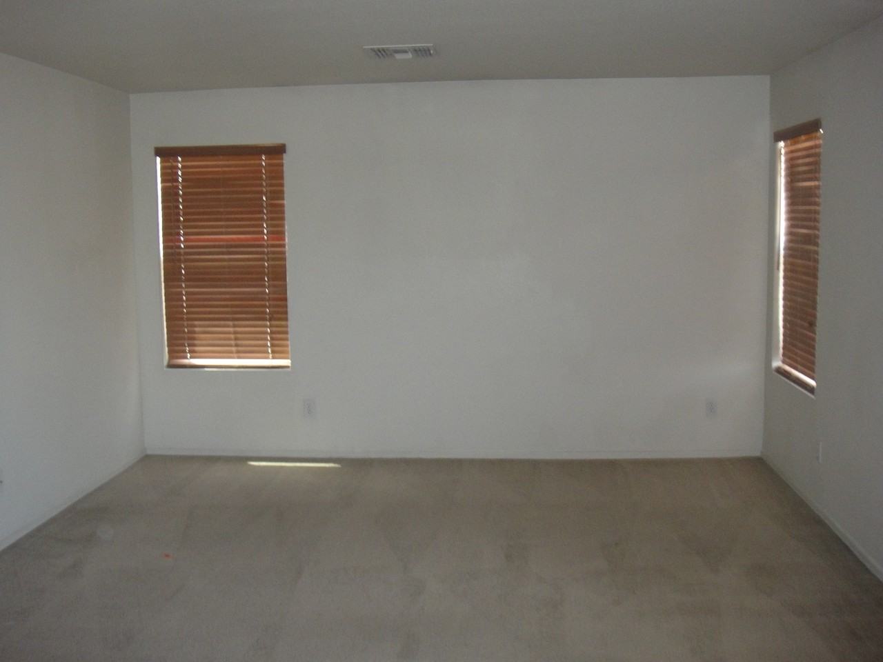 4808 S 25th Dr - Photo 2 of 6