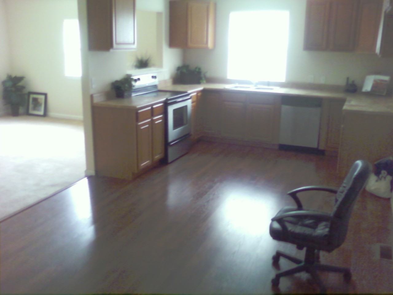 943 Glover Rd - Photo 2 of 6