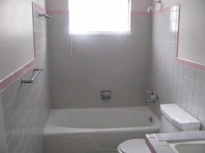 7117 Askew Ave - Photo 3 of 5