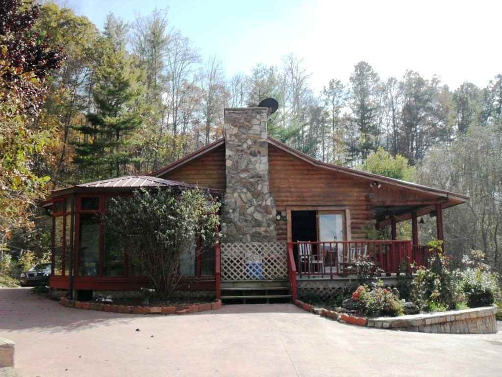 223 Prices Creek Rd - Photo 2 of 42