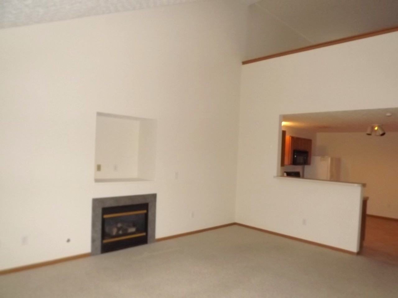 2606 Bloom Dr - Photo 3 of 15