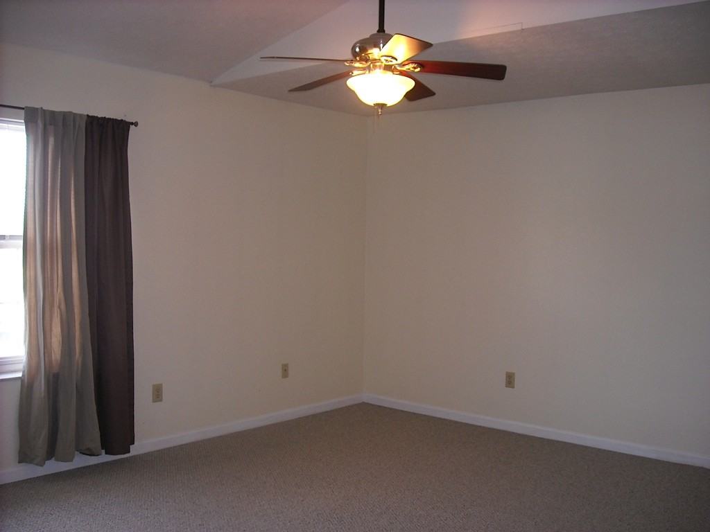 209 Ashley Village Dr - Photo 3 of 9