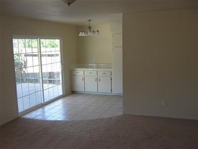 4727 E Kaviland Ave - Photo 3 of 4