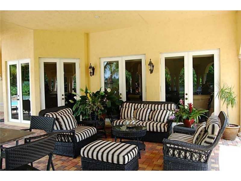 3460 Paddock Rd - Photo 2 of 8