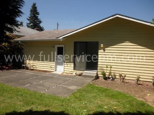10026 61st Ave S - Photo 2 of 20