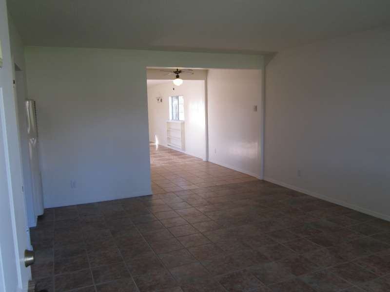 3930 Carmelina St - Photo 3 of 22