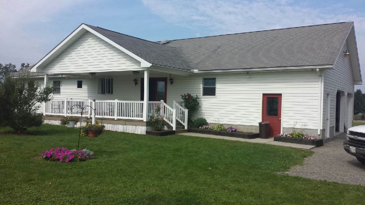 10606 Bittinger Rd - Photo 2 of 10