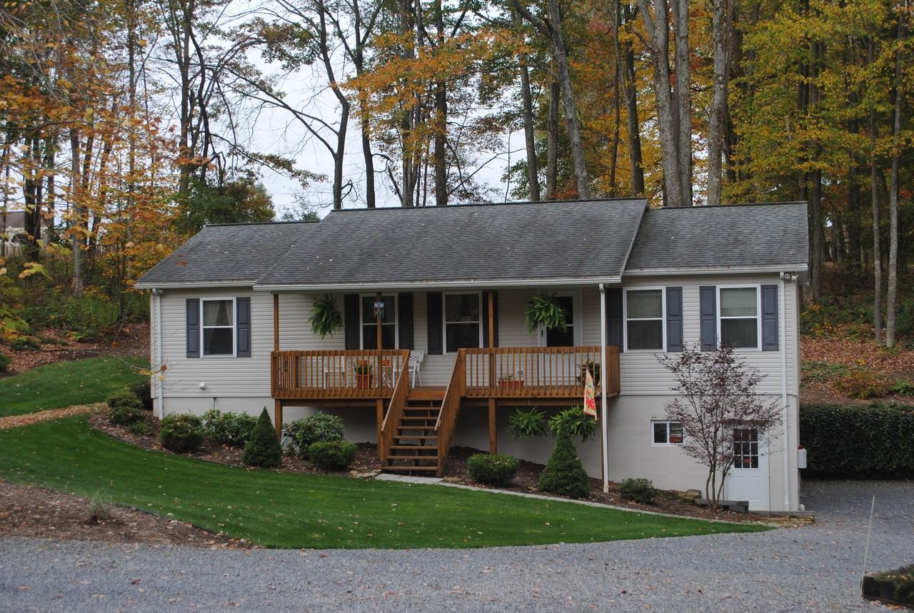 598 Pin Oak Cir - Photo 2 of 12