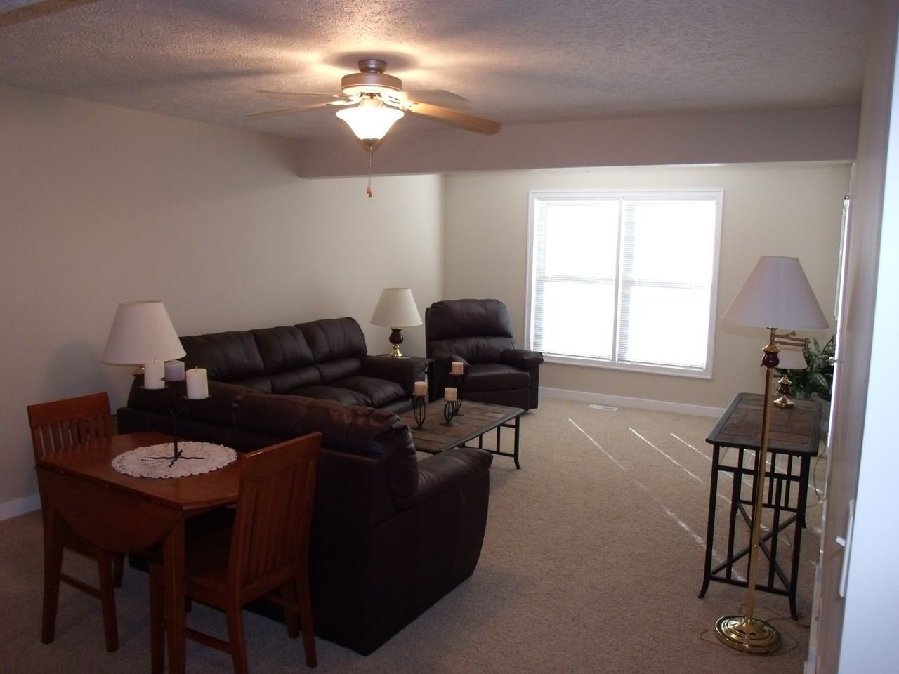 1685 S Trillium Cir - Photo 3 of 6