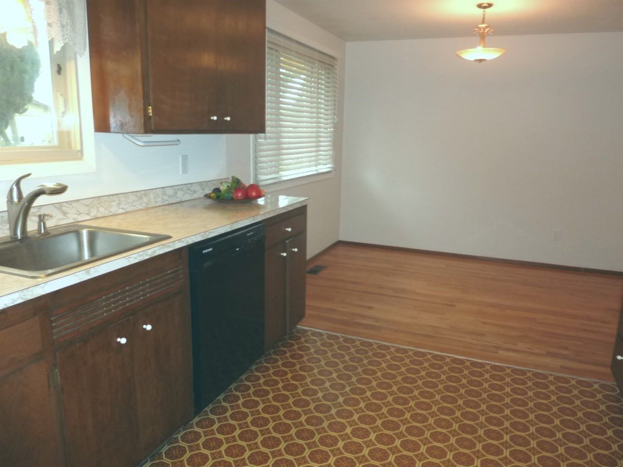 24238 13th Ave S - Photo 2 of 15