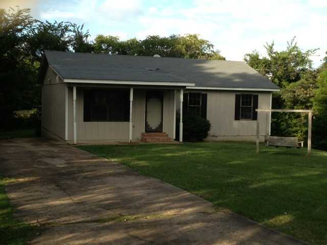 72 Petty Rd - Photo 2 of 2