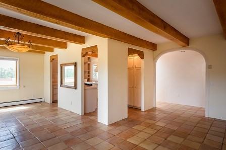 301 Chula Vista St - Photo 2 of 12