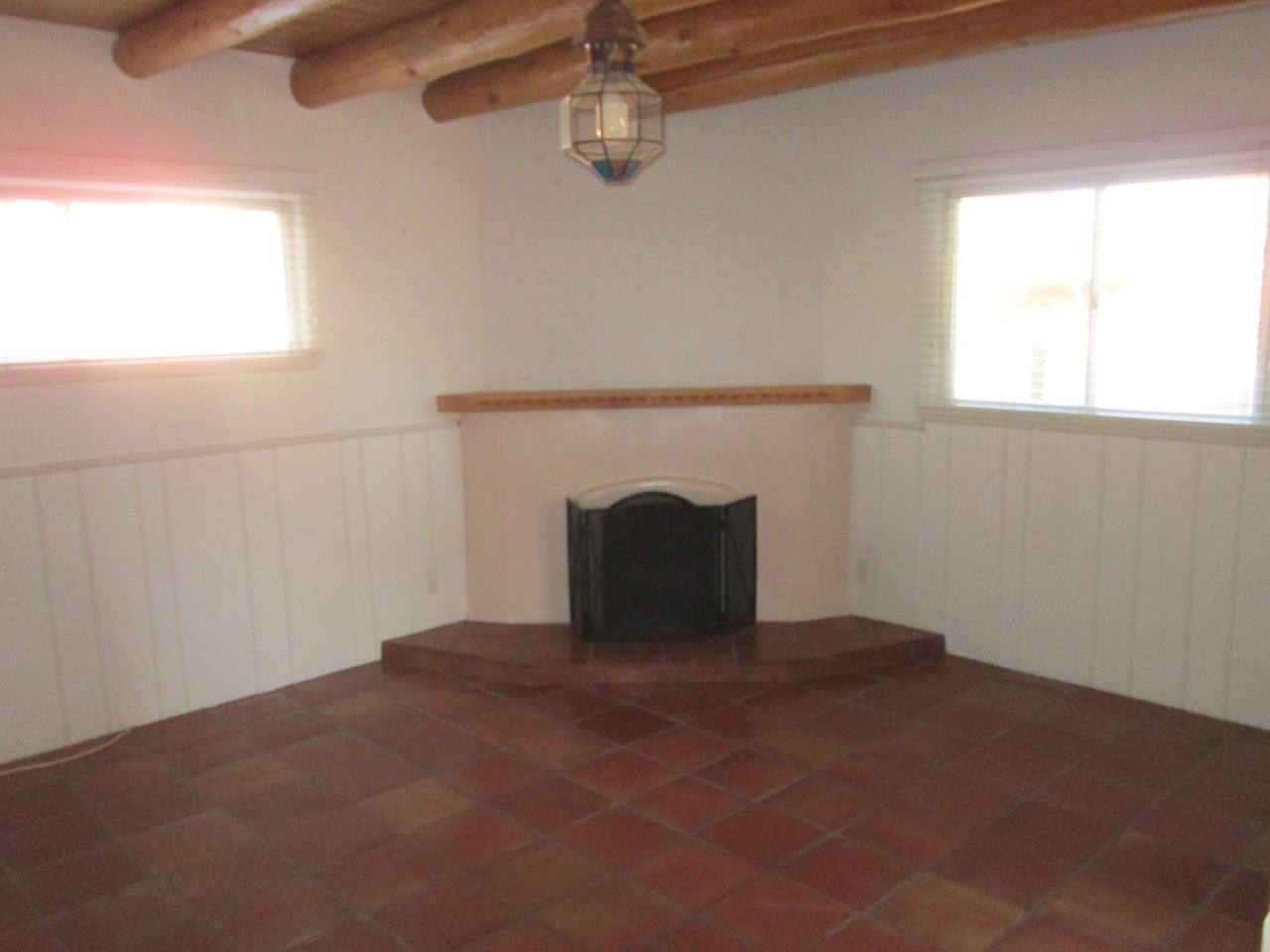 215 Sereno Dr - Photo 2 of 9