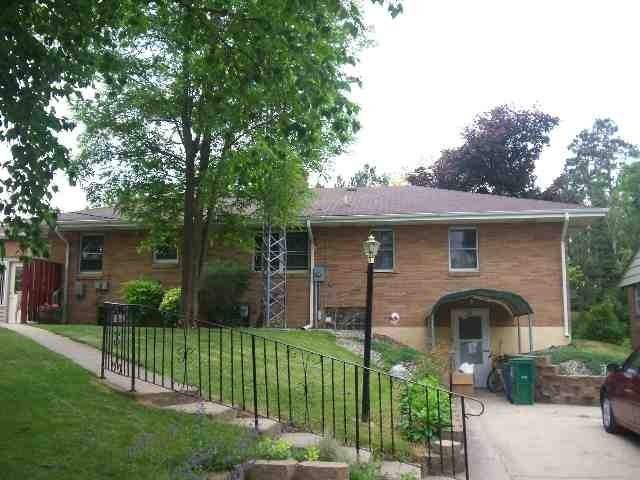 212 S Pokegama Ave - Photo 2 of 12