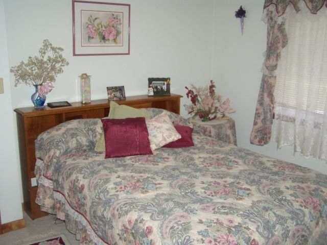 212 S Pokegama Ave - Photo 3 of 12