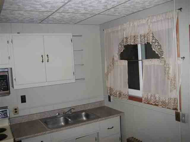 412 1st St - Photo 3 of 9