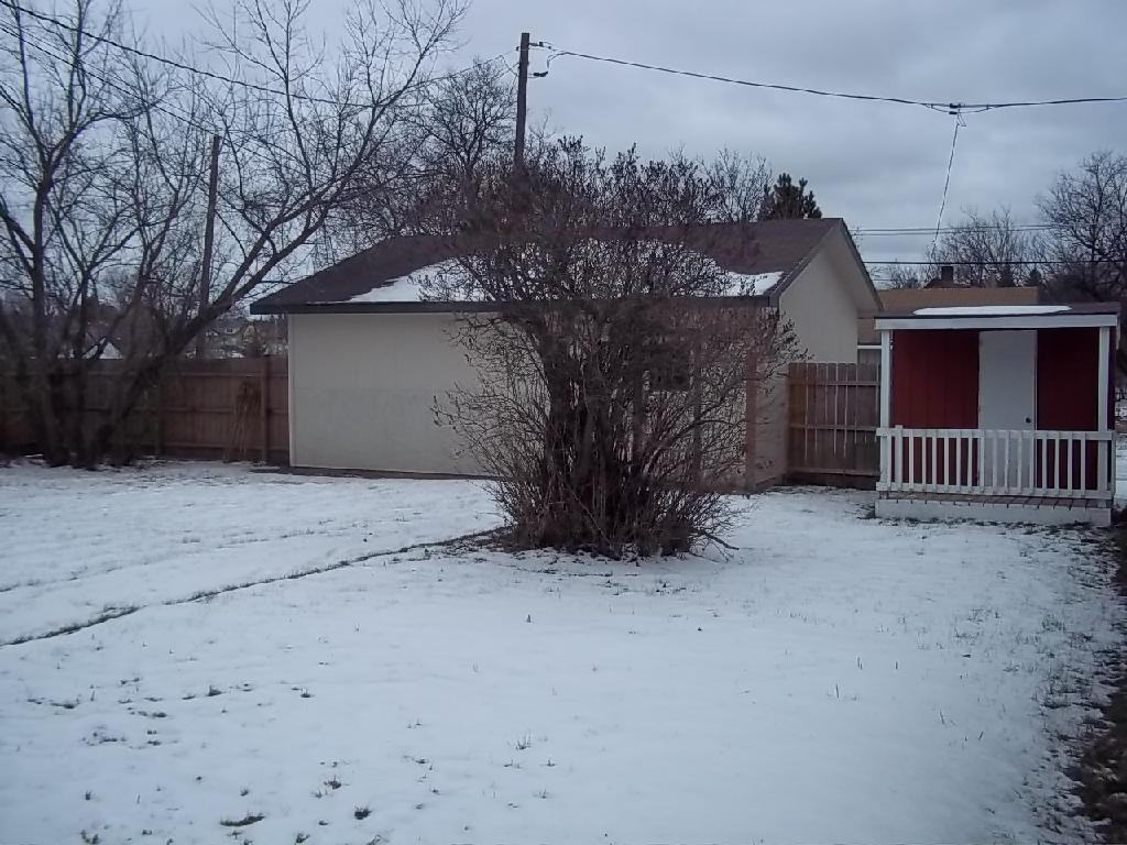 1129 16th Ave E - Photo 3 of 12