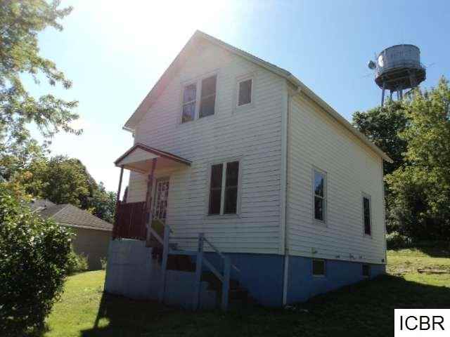 408 Gunn St - Photo 2 of 3