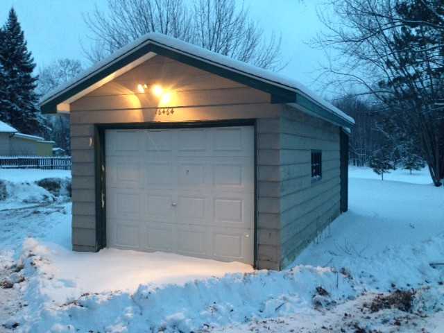 16464 Budrow Ave - Photo 2 of 5