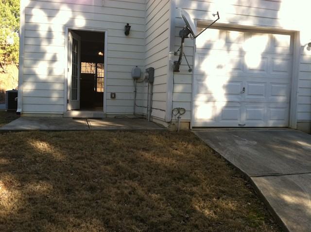 243 Riverstone Commons Cir - Photo 2 of 11