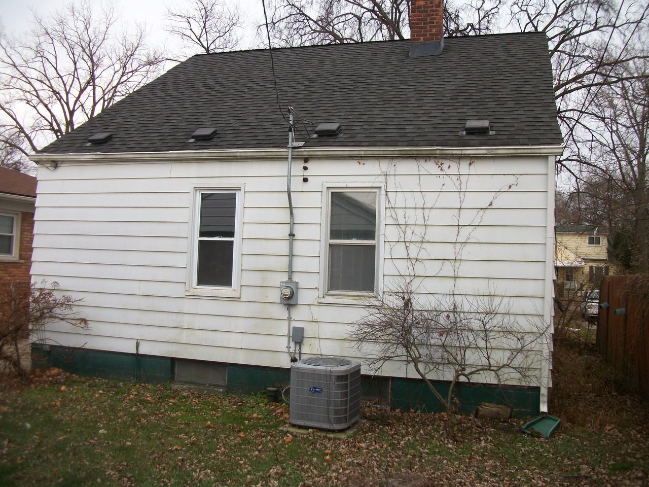 25510 Elsinore St - Photo 3 of 13