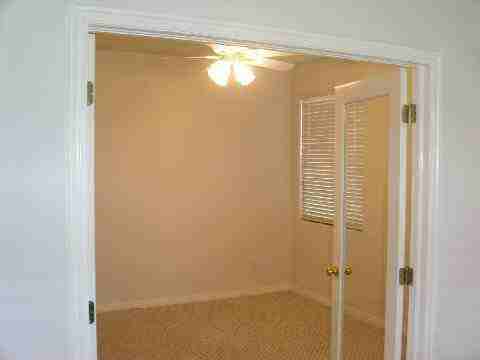 681 Laguna Ln - Photo 2 of 14