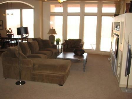 1561 N Great Basin Dr - Photo 2 of 9