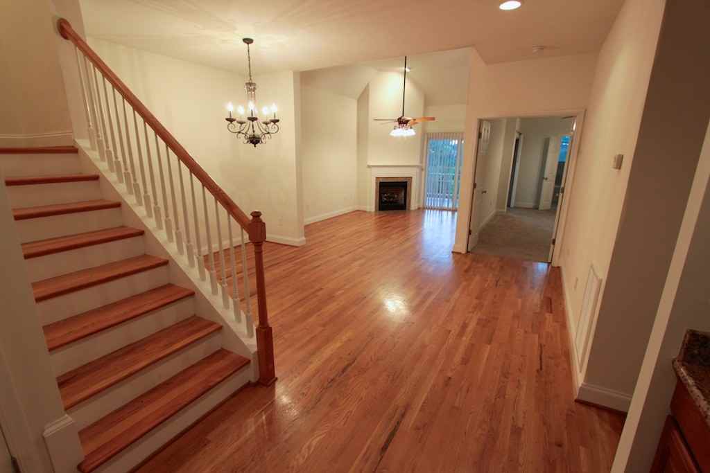 32 Abbey Ct - Photo 3 of 22