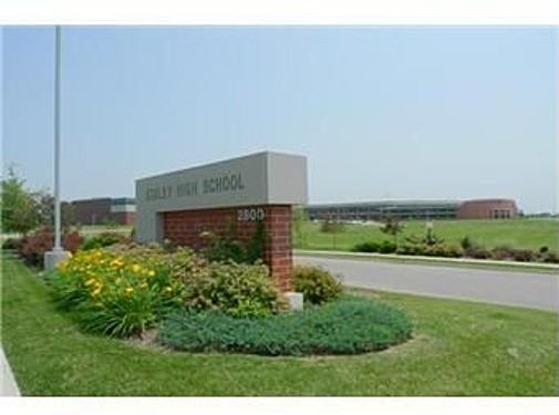 9107 N Kansas Ct - Photo 3 of 19