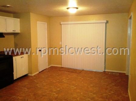 1620 W 8th N - Photo 3 of 11