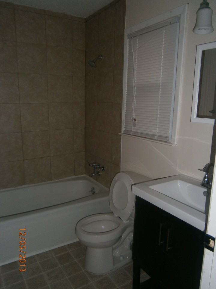 3710 Lynhaven Dr - Photo 2 of 10