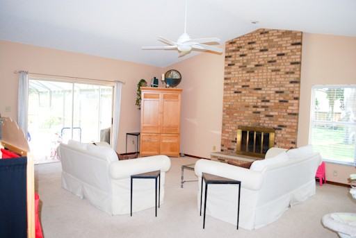 9019 Reyes Ct - Photo 2 of 9