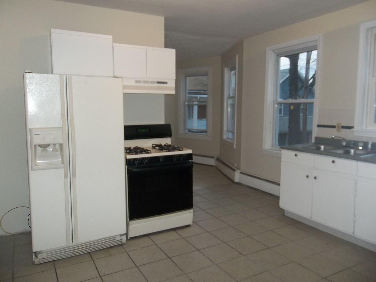 21 Crowninshield St. - Photo 2 of 8