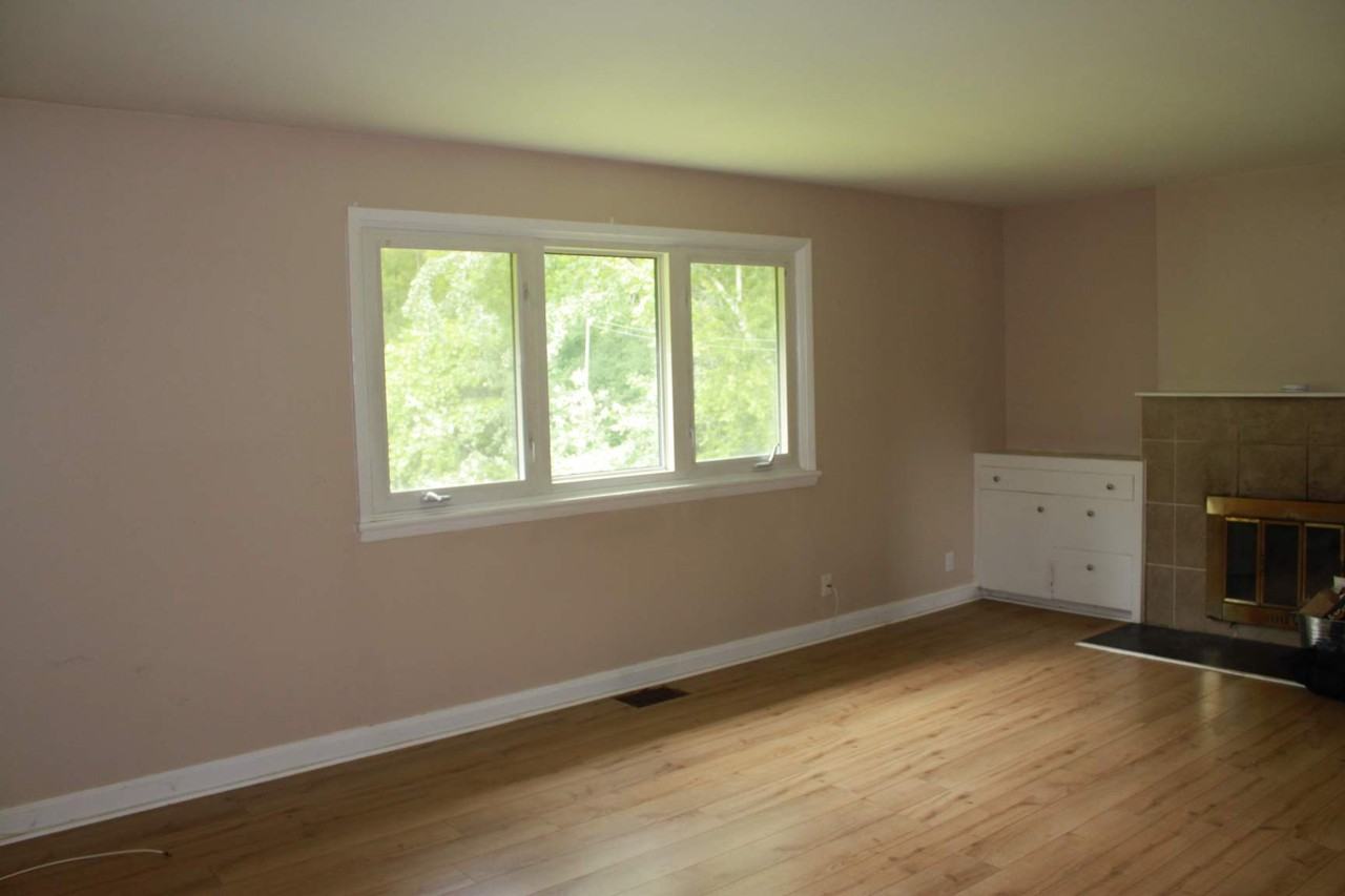 4028 Albion Rd - Photo 2 of 3