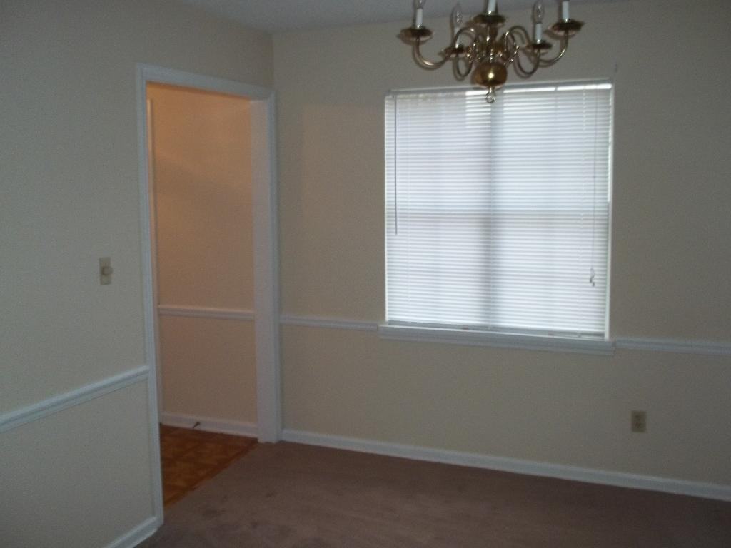 2362 Gregory Dr - Photo 2 of 9