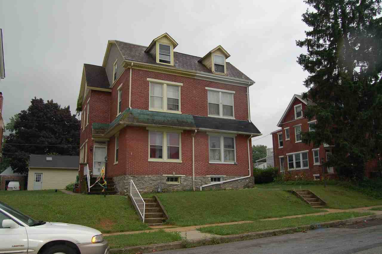 1534 Third Avenue - Photo 2 of 12