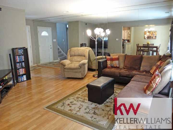 658 Valley Stream Circle #B - Photo 3 of 16