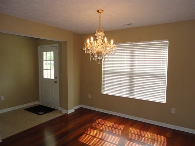 11262 Hearthstone Dr - Photo 2 of 12