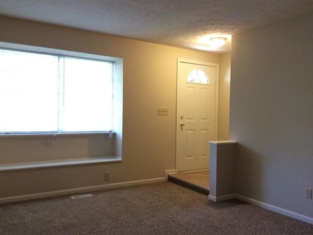 18701 Northview Pl - Photo 2 of 13