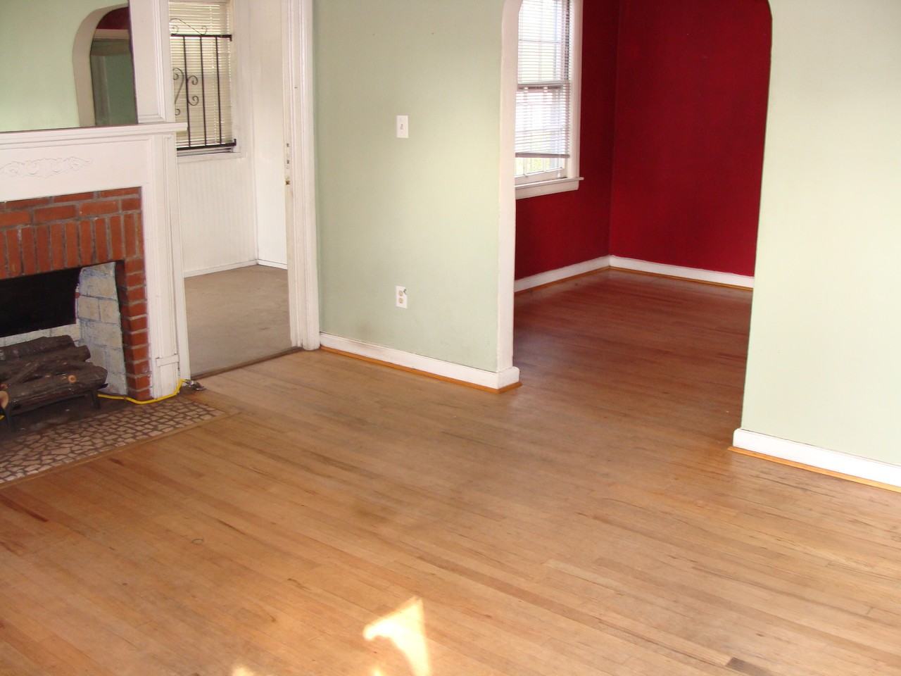 2214 E 37th St - Photo 2 of 11