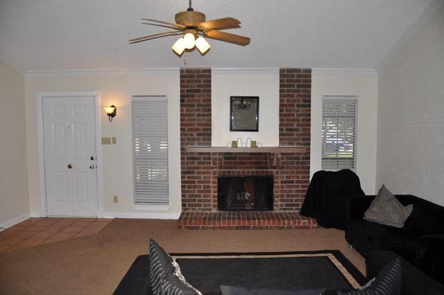 2534 Liberty Ln - Photo 2 of 16