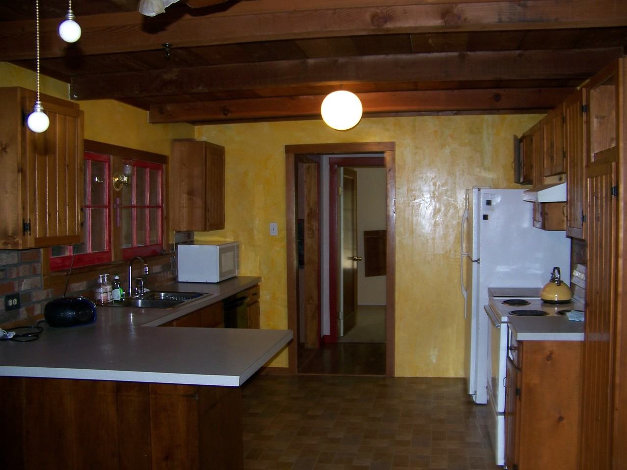 365 Chilvers Rd - Photo 2 of 9